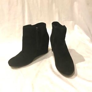 Clarks Rosepoint Bell Womens Ankle Booties Black Suede Size 7.5